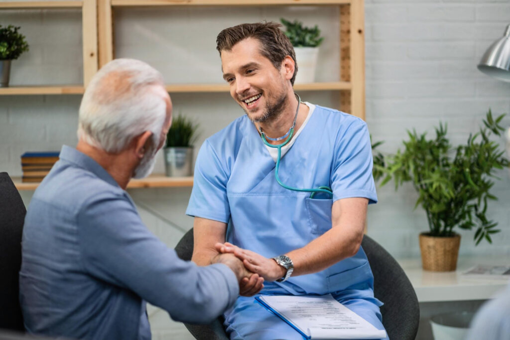 CARE FOR YOU – Pflegedienst in Donauwörth. Behandlungspflege, Demenzbetreuung, Alltagsbegleitung, Grundpflege